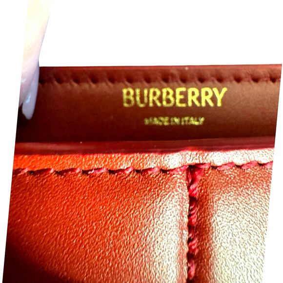 Burberry NWT Snip Leather Shoulder Bag in Ruby - Picture 10 of 16